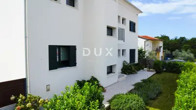 Vila 373 m², Murine - bazen i pogled na more - 3