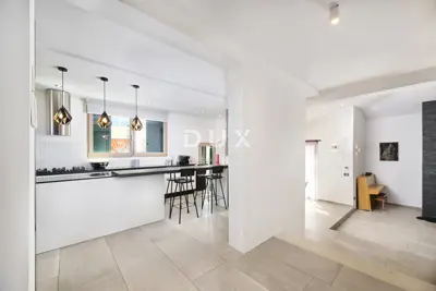 Vila 373 m², Murine - bazen i pogled na more - 18