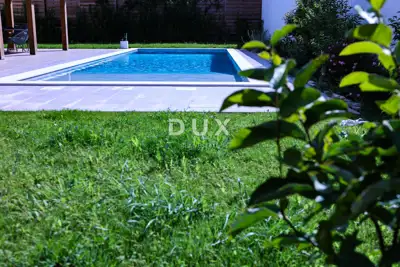 Vila 373 m², Murine - bazen i pogled na more - 14