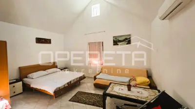 House 330 m², Karlobag - near the sea and the center, open sea view - 22