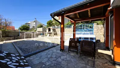 House 330 m², Karlobag - near the sea and the center, open sea view - 3