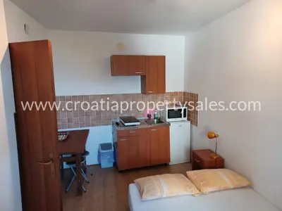 Kuća 238 m², Vir, prvi red do mora i 6 apartmana - 5