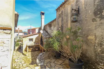 Haus 140 m², Medulin - ruhige Lage und Terrasse