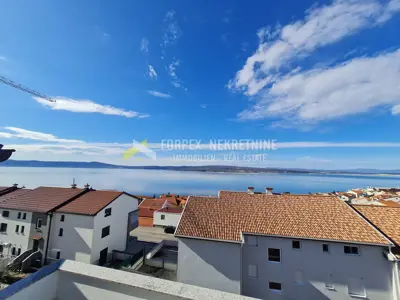 Apartment in Crikvenica, 3 bedrooms, 2 terraces and sea view - 8