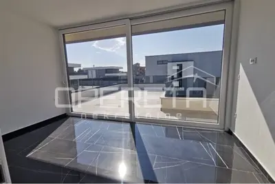 House for sale in Zemunik Donji, 217 m² - 14