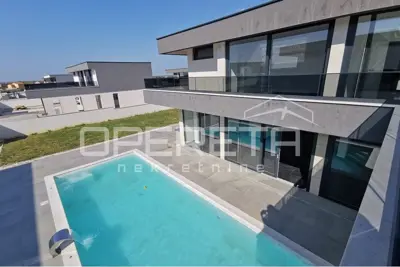 House for sale in Zemunik Donji, 217 m² - 13