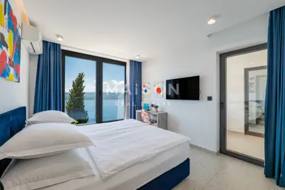 Vila 322 m², Čelina - panoramski pogled na more - 32