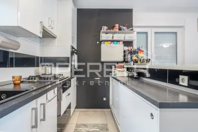 Haus zum Kauf in Granešina, 207 m² - 6