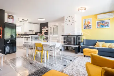Haus zum Kauf in Granešina, 207 m² - 5