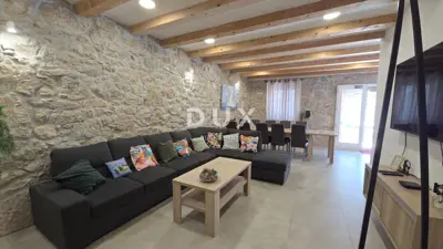 Haus zum Kauf in Grižane-Belgrad, 350 m² - 17