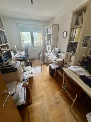 NAJAM-poslovni prostor 48 m² - 7