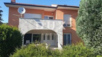 Haus 200 m², Trinajstići, Kastav - ruhige Lage in einer Sackgasse