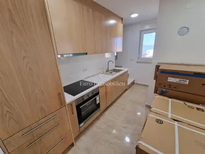 Wohnung zum Kauf in Njivice, 61 m² - 2