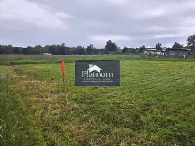 Landwirtschaftsfläche, Šišan - 2 km vom Meer und Strand