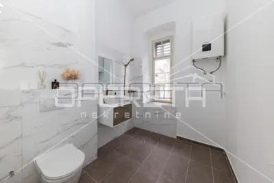 Commercial space 38 m², Poluotok Zadar - view of Kalelarga - 9