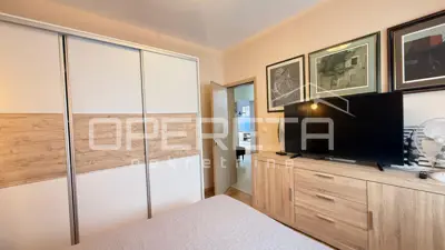 House 1084 m², Lukavec - detached family house - 9