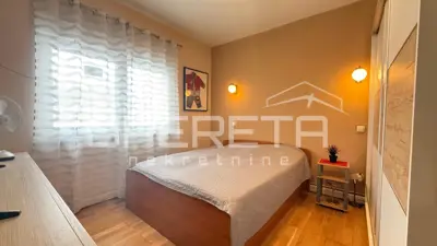 House 1084 m², Lukavec - detached family house - 8