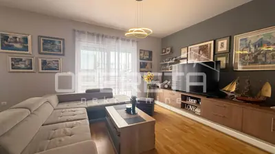 House 1084 m², Lukavec - detached family house - 3