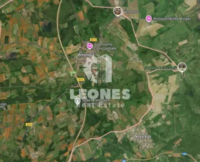 Građevinsko zemljište, Nova Vas, centar i asfaltirani pristup