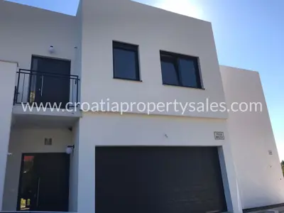 House on Pelješac, quiet area near Orebić, 3 apartments - 11
