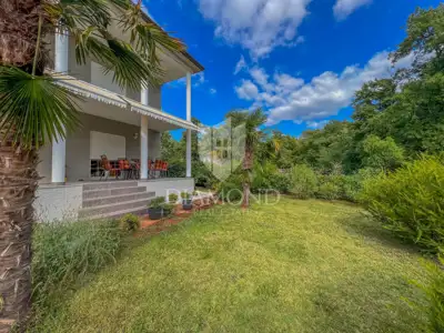 House 268 m², Umag surroundings - sea view and large yard - 14