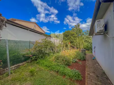 House 268 m², Umag surroundings - sea view and large yard - 17