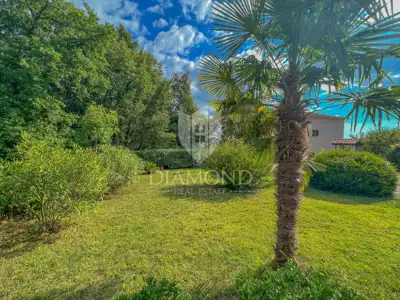 House 268 m², Umag surroundings - sea view and large yard - 16