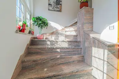 House 268 m², Umag surroundings - sea view and large yard - 12