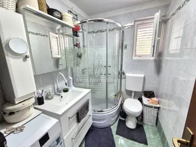 Apartman 62 m², Malinska - 2 spavaće sobe i 2 loggie - 8