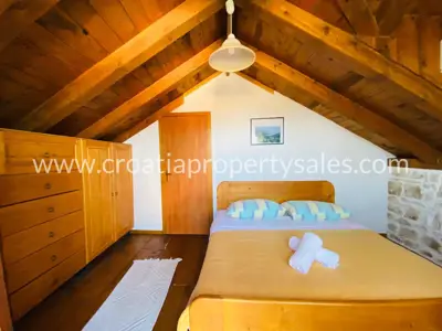 Kuća, Brač, 120 m², 495 000 € - 12