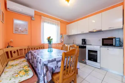 Apartment in Baška, 2 bedrooms, 2 bathrooms and yard 84 m² - 3