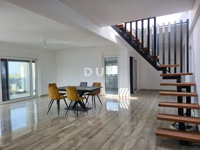 Insel Rab, Banjol - Luxuriöses Penthouse mit 360°-Blick