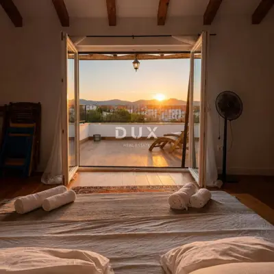 Stone house 180 m², Veli Iž - pool and terrace with sea view - 8