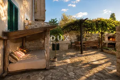 Stone house 180 m², Veli Iž - pool and terrace with sea view - 13
