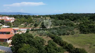 Baugrundstück 610 m², Marčana - Baugenehmigung