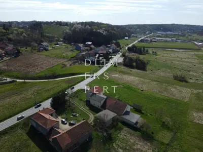Blaževdol, Baugrundstück mit Haus und Nebengebäuden - 2.794 m² - 4