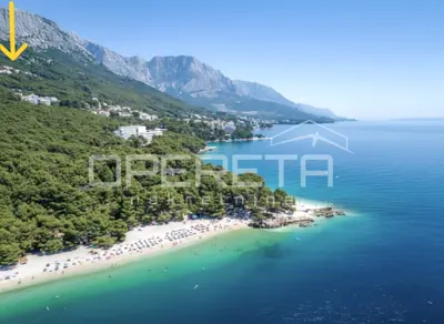 Zemljište 451 m², Brela - mirno zeleno okruženje blizu mora