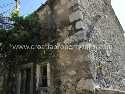 House 80 m², island Hvar - sea view - 2