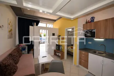 Wohnung 33 m², Omiš - ruhige Lage - 2