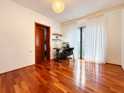 Haus zum Kauf in Maksimir, 400 m² - 12