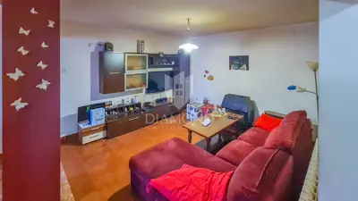 Wohnimmobilie in Rovinj, ruhige Siedlung und nahe dem Strand - 4