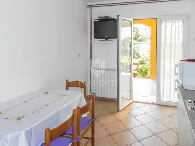 Wohnimmobilie in Rovinj, ruhige Siedlung und nahe dem Strand - 8