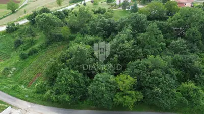 Pićan, surroundings, building plot surrounded by greenery - 3