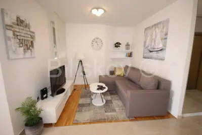 Solin center long-term rental, parking - 4