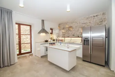 Haus 260 m², Bale - Altstadtzentrum und Meerblick - 5