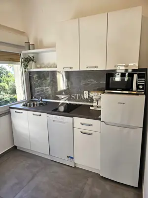 Stan 51 m², Rijeka Centar - dvije jedinice, adaptirano