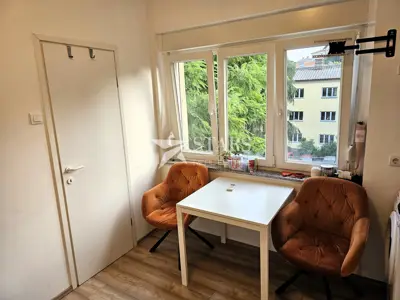 Stan 51 m², Rijeka Centar - dvije jedinice, adaptirano - 8
