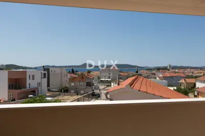 Penthouse 104,2 m², Vodice - 2 lođe i spremište - 7