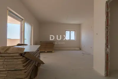 Penthouse 104,2 m², Vodice - 2 lođe i spremište - 3