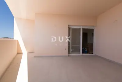Penthouse 104,2 m², Vodice - 2 lođe i spremište - 2